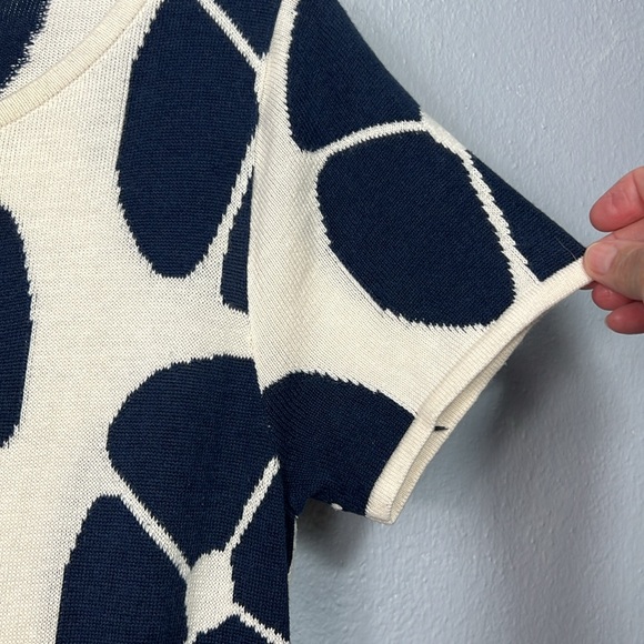 Boden Intarsia Navy Blue & Cream Allover Floral Print Sweater Dress 6 - Picture 3 of 8